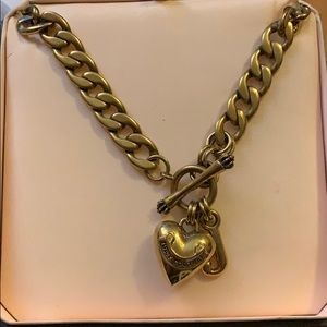 Gold juicy couture necklace